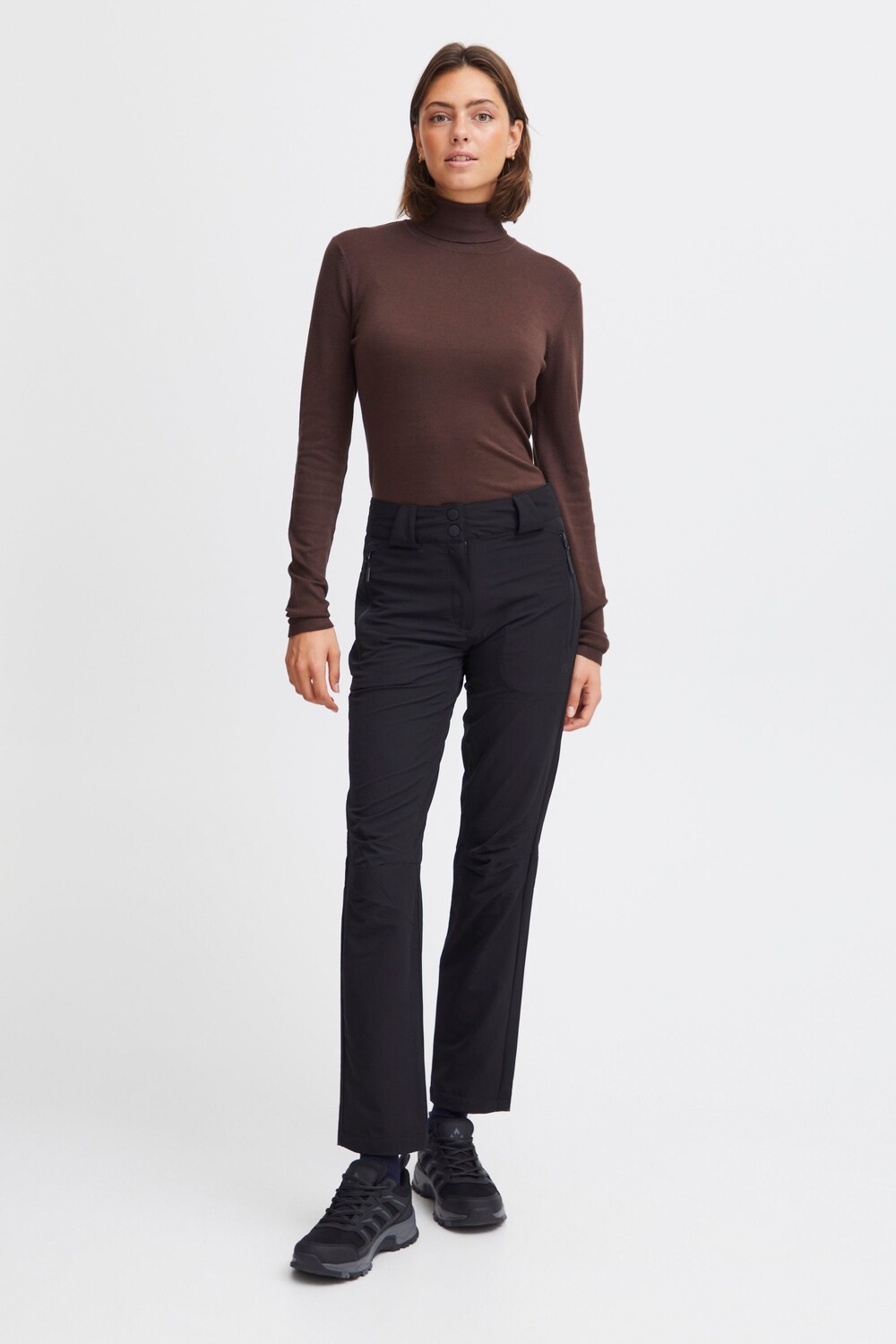 Спортивные брюки North Bend Trekking NBGerda 231163MMM, черный
Спортивные брюки North Bend Trekking NBGerda 231163MMM, черный