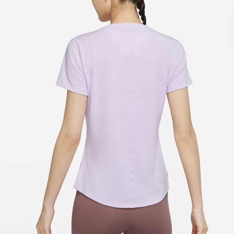 Футболка женская фиолетовая Nike
Футболка женская фиолетовая Nike