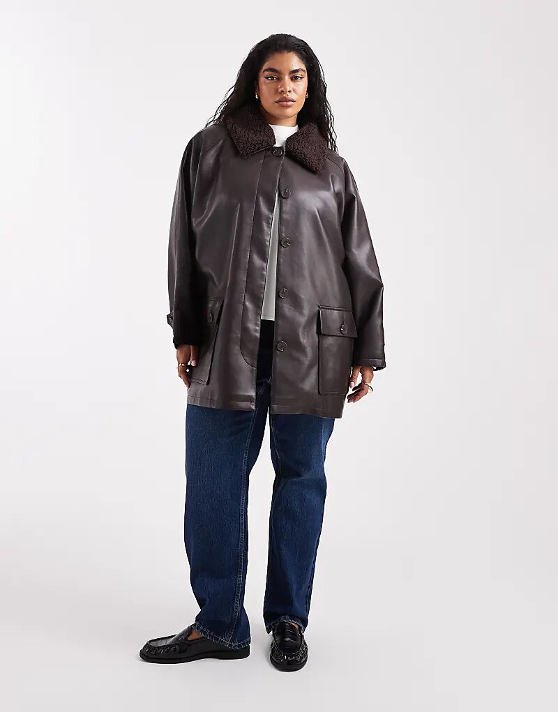 Куртка ASOS DESIGN Curve из искусственной кожи с воротником-боргом и поясом-утяжкой шоколадного цвета
Куртка ASOS DESIGN Curve из искусственной кожи с воротником-боргом и поясом-утяжкой шоколадного цвета