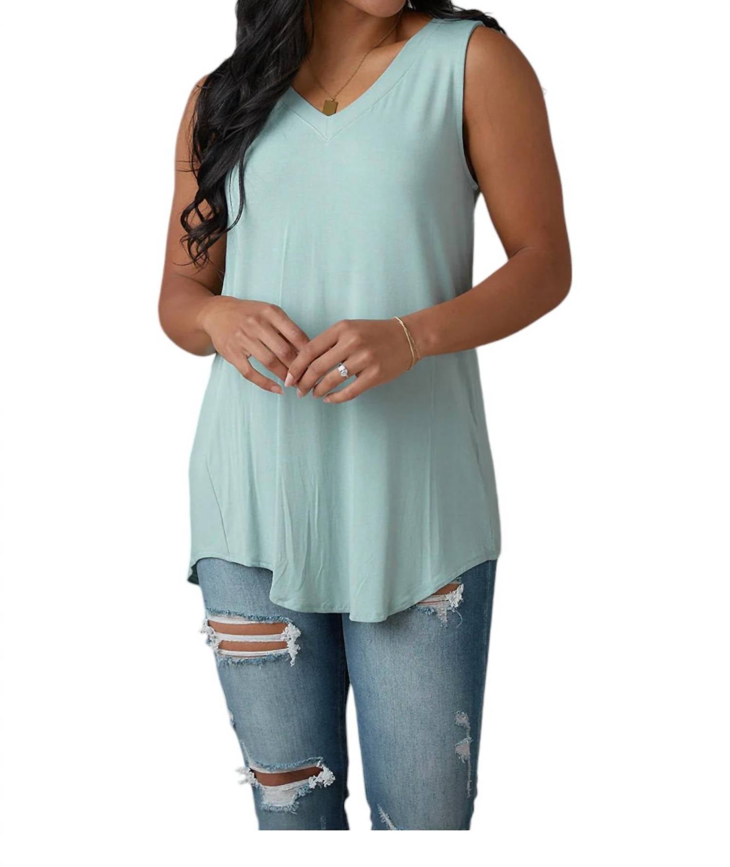 Футболка-майка с V-образным вырезом Trust Me в пыльно-зеленом цвете ZENANA
Футболка-майка с V-образным вырезом Trust Me в пыльно-зеленом цвете ZENANA