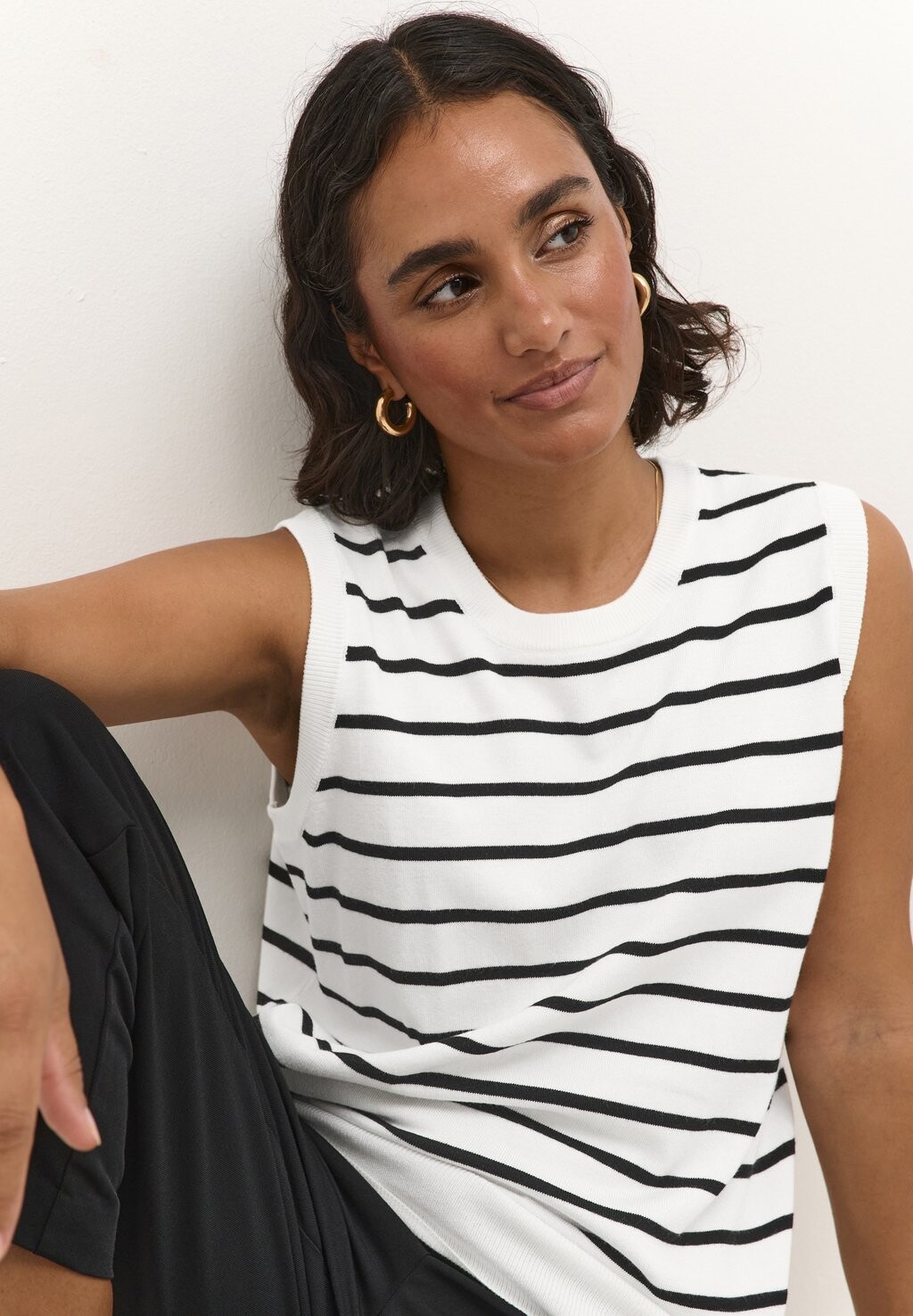 Топ Kalizzy Kaffe, меловая черная полоса
Топ Kalizzy Kaffe, меловая черная полоса