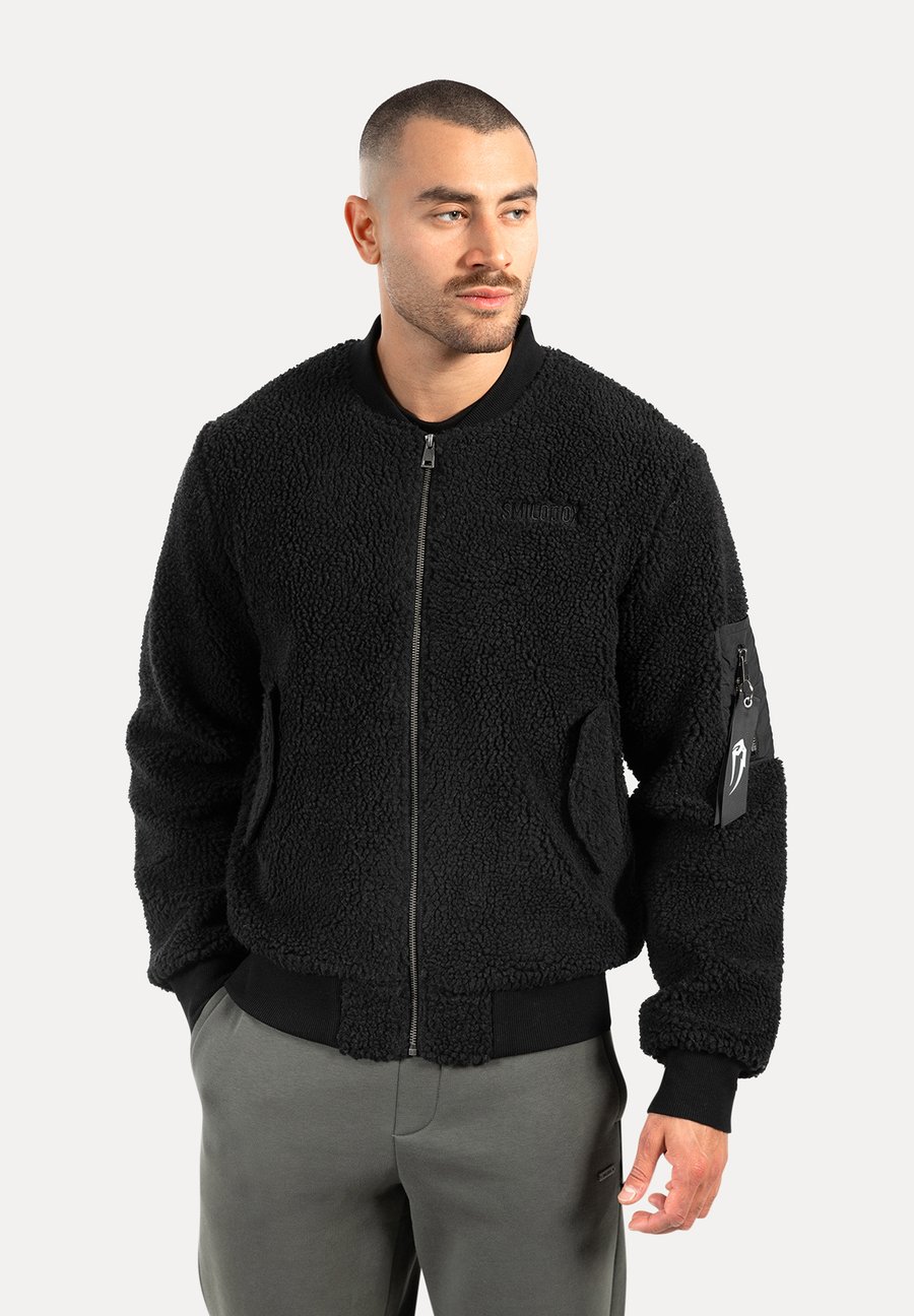 Флисовая куртка Smilodox TEDDY BOMBER FERELL, Schwarz/Black
Флисовая куртка Smilodox TEDDY BOMBER FERELL, Schwarz/Black