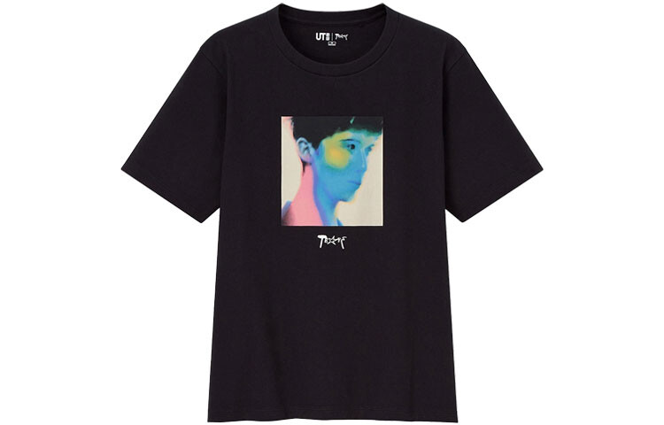 Футболка женская Uniqlo, черный 
Футболка женская Uniqlo, черный