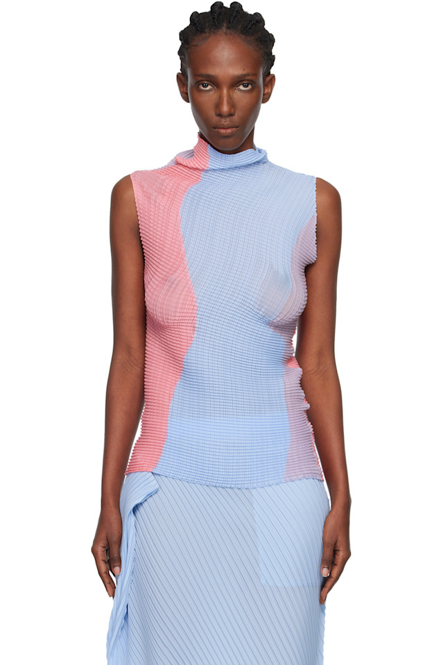 Issey Miyake Майка с абстрактным синим и розовым оттенком и складками
Issey Miyake Майка с абстрактным синим и розовым оттенком и складками