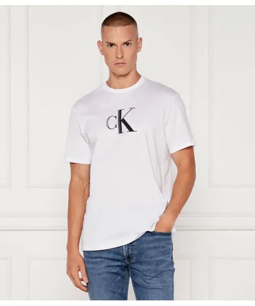 Футболка Classic fit Calvin Klein Jeans, белый
Футболка Classic fit Calvin Klein Jeans, белый