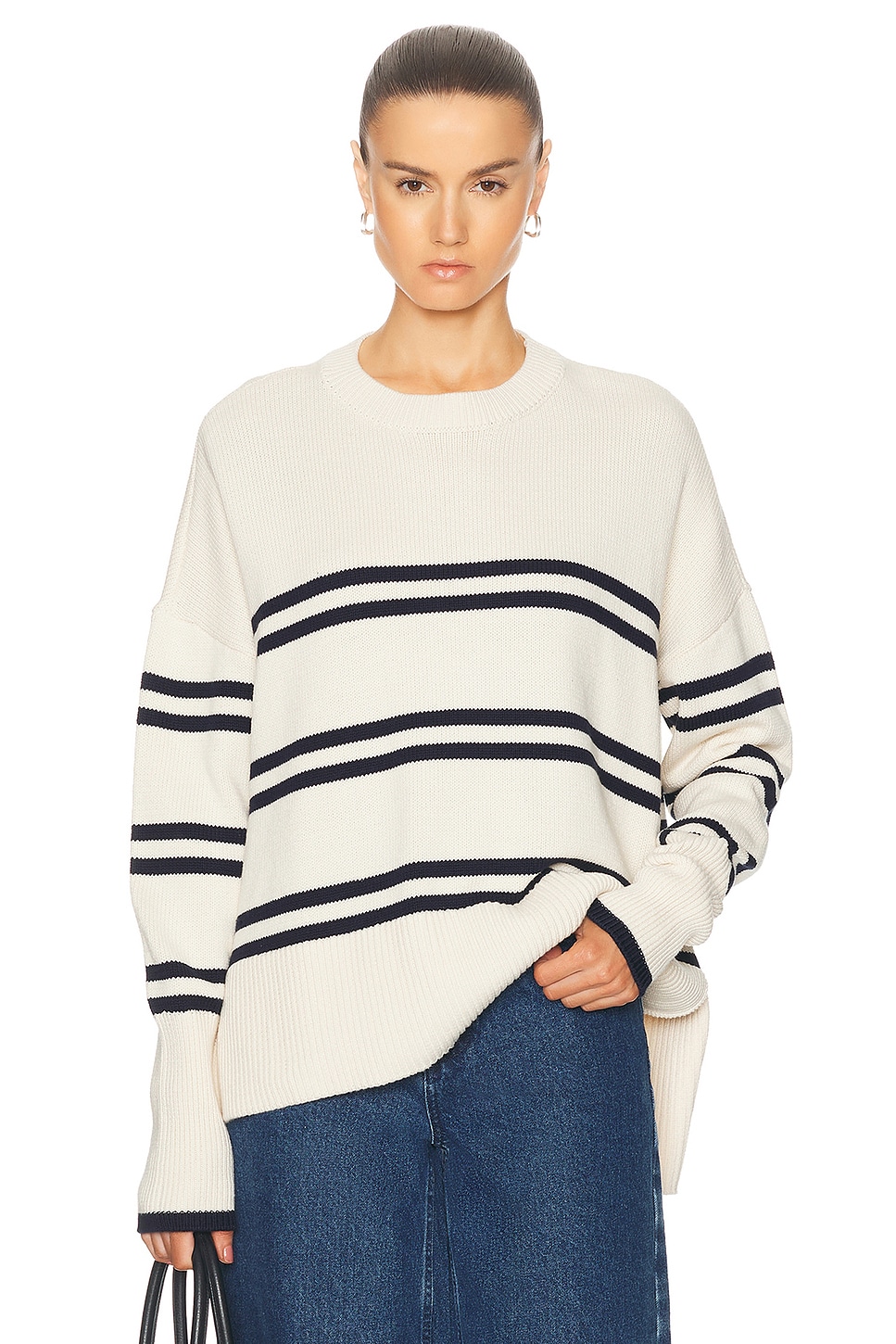 Астрид свитер GRLFRND, слоновая кость/темно-синий
Астрид свитер GRLFRND, слоновая кость/темно-синий