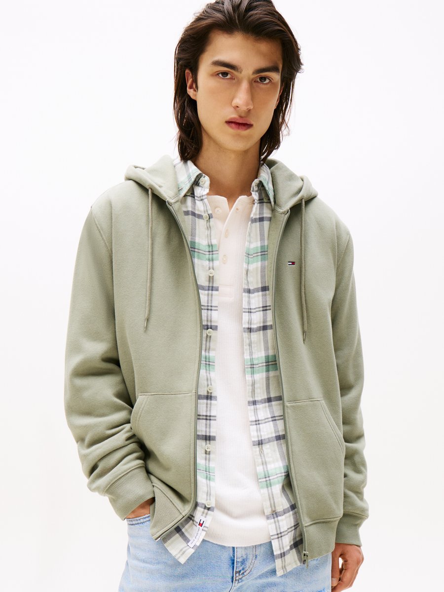 Худи Tommy Jeans FLAG ZIP THRU, Utility Sage/Olive
Худи Tommy Jeans FLAG ZIP THRU, Utility Sage/Olive