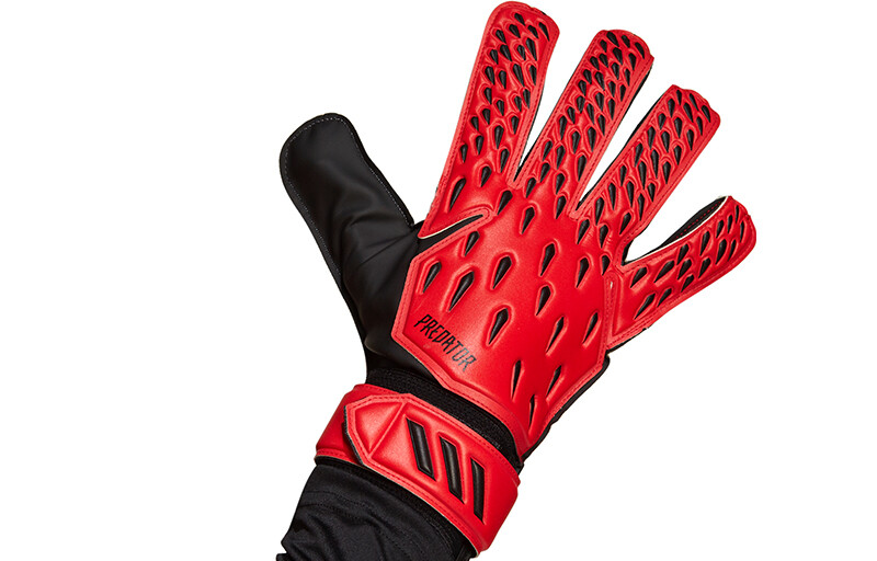 Перчатки вратаря Adidas
Перчатки вратаря Adidas