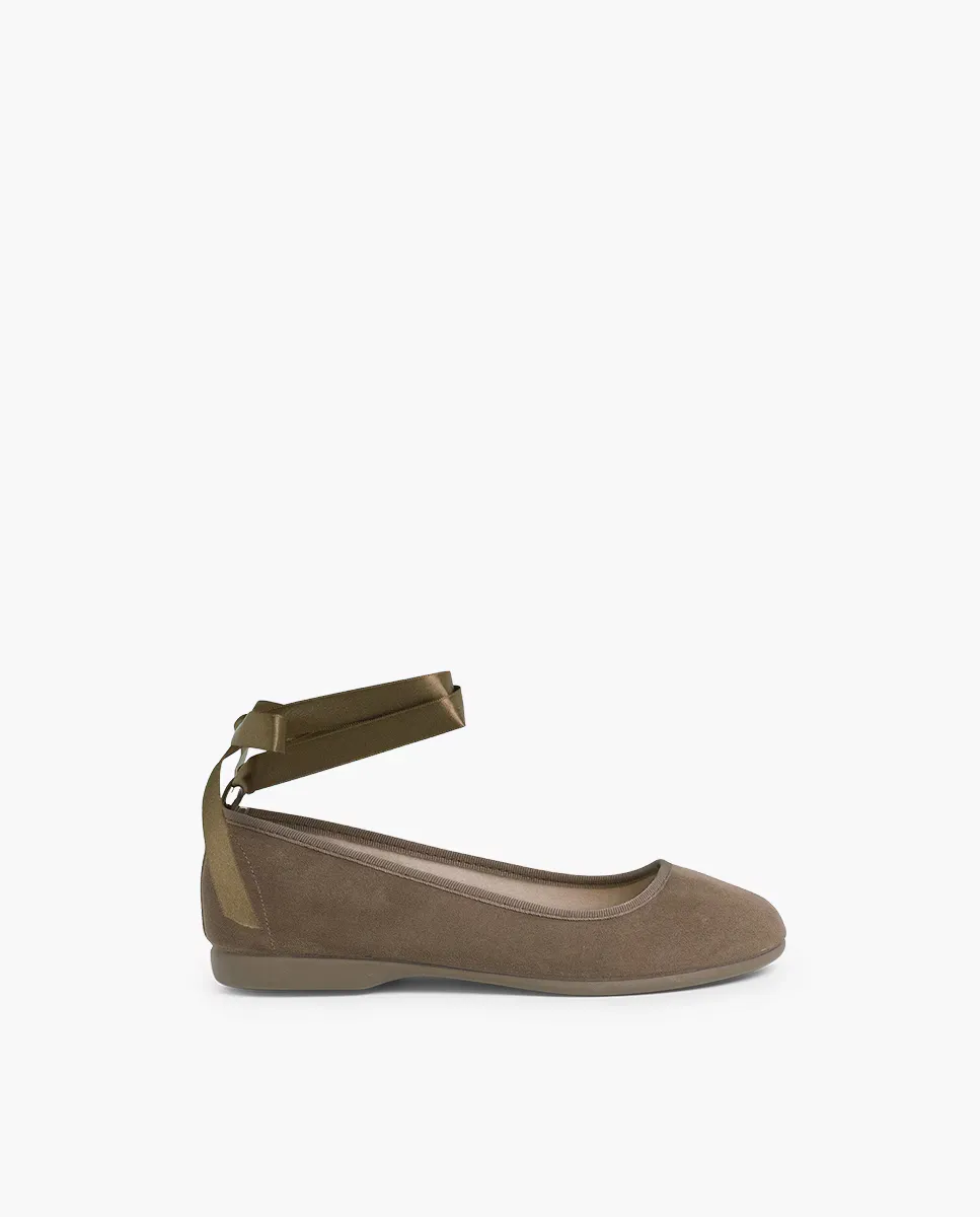 Балетки для девочек Pisamonas, цвет Topo
Балетки для девочек Pisamonas, цвет Topo