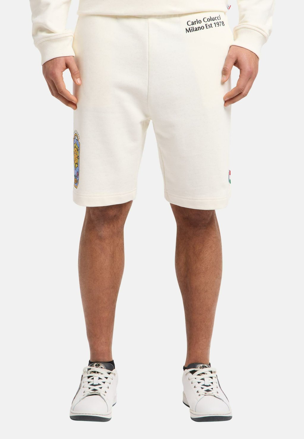 Шорты TAROT EICKHORN - Tracksuit bottoms Carlo Colucci, белый
Шорты TAROT EICKHORN - Tracksuit bottoms Carlo Colucci, белый