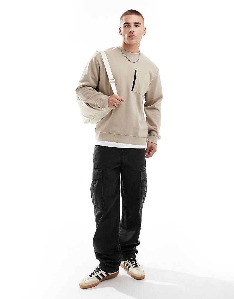 Jack & Jones – толстовка оверсайз бежевого цвета с круглым вырезом и нейлоновым карманом
Jack & Jones – толстовка оверсайз бежевого цвета с круглым вырезом и нейлоновым карманом