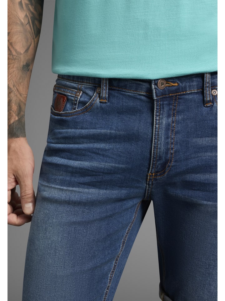 джинсовые шорты синего цвета Bruno Banani
джинсовые шорты синего цвета Bruno Banani