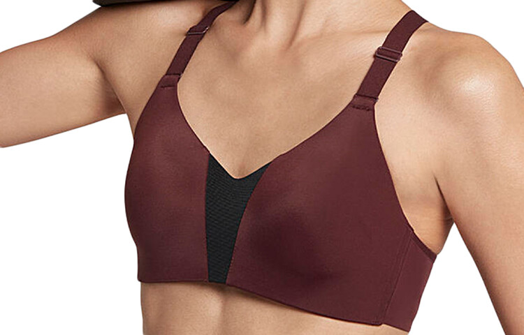 Спортивное нижнее белье женское бордовое Nike
Спортивное нижнее белье женское бордовое Nike