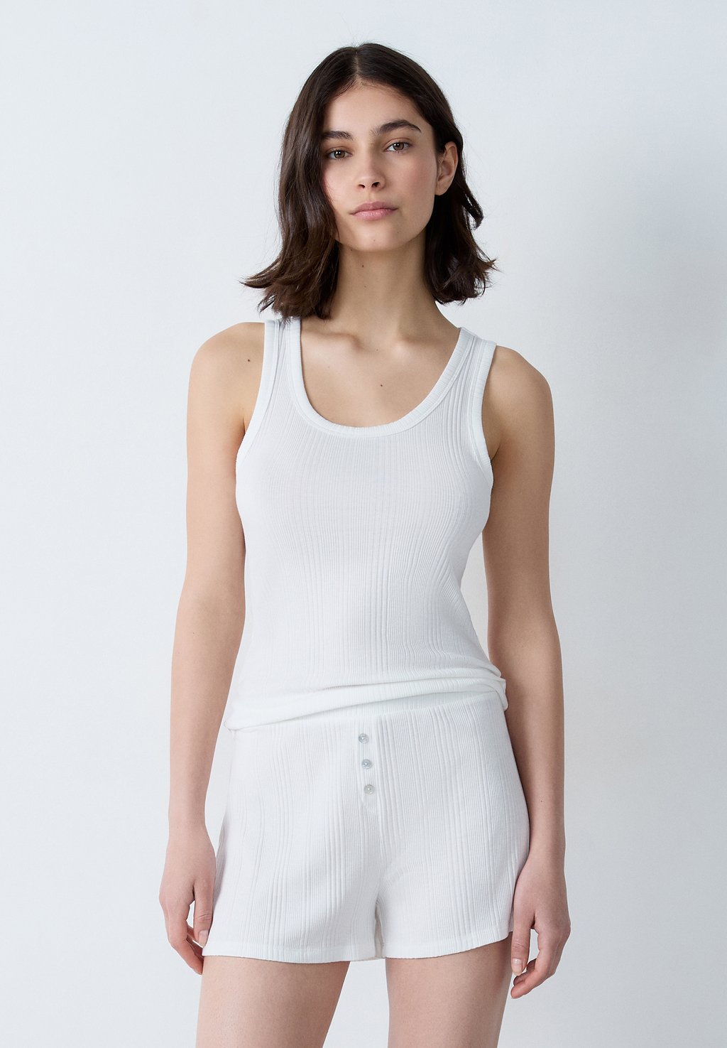 Пижамная рубашка DEBARDEUR COLYN Etam, белый
Пижамная рубашка DEBARDEUR COLYN Etam, белый