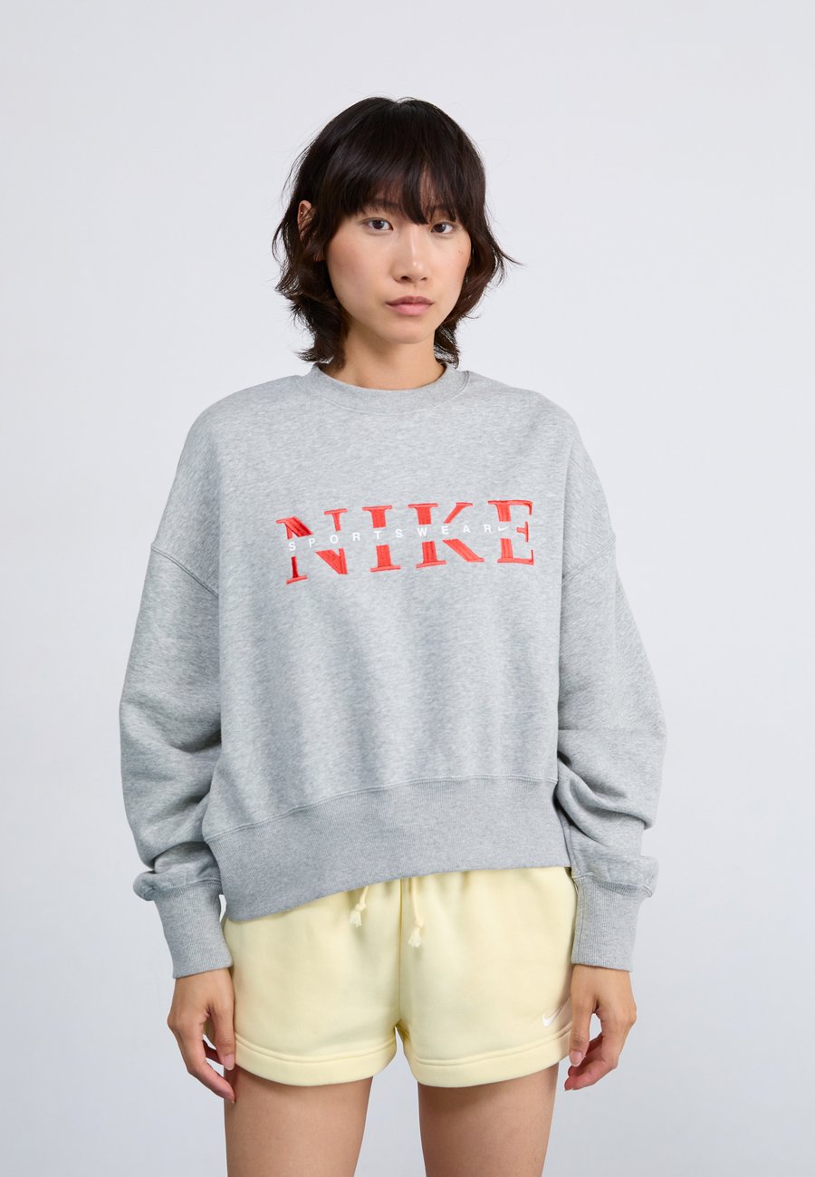 Толстовка Nike Sportswear CREW , Dark Grey Heather/Dark Grey
Толстовка Nike Sportswear CREW , Dark Grey Heather/Dark Grey