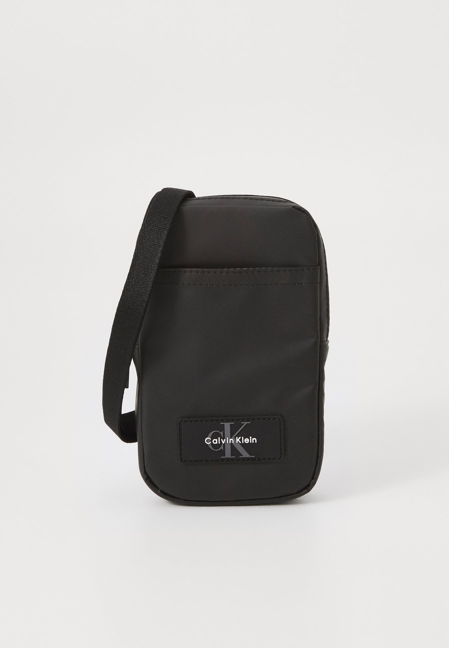 Сумка кросс-боди Calvin Klein TECH UTILITY RUBBER, Black
Сумка кросс-боди Calvin Klein TECH UTILITY RUBBER, Black