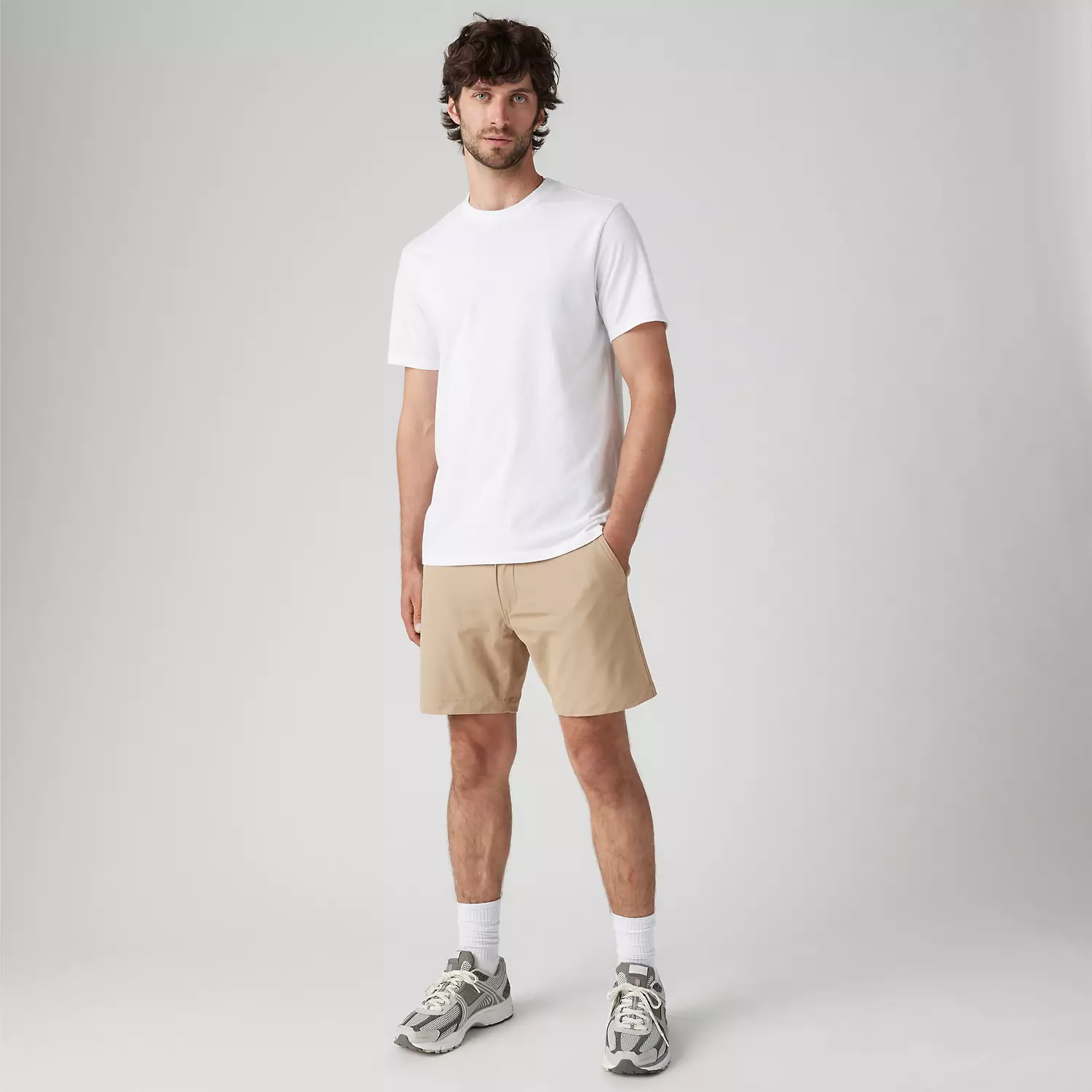 Мужские шорты Levi's XX Chino Tech 8", цвет Beach Taupe - White
Мужские шорты Levi's XX Chino Tech 8", цвет Beach Taupe - White
