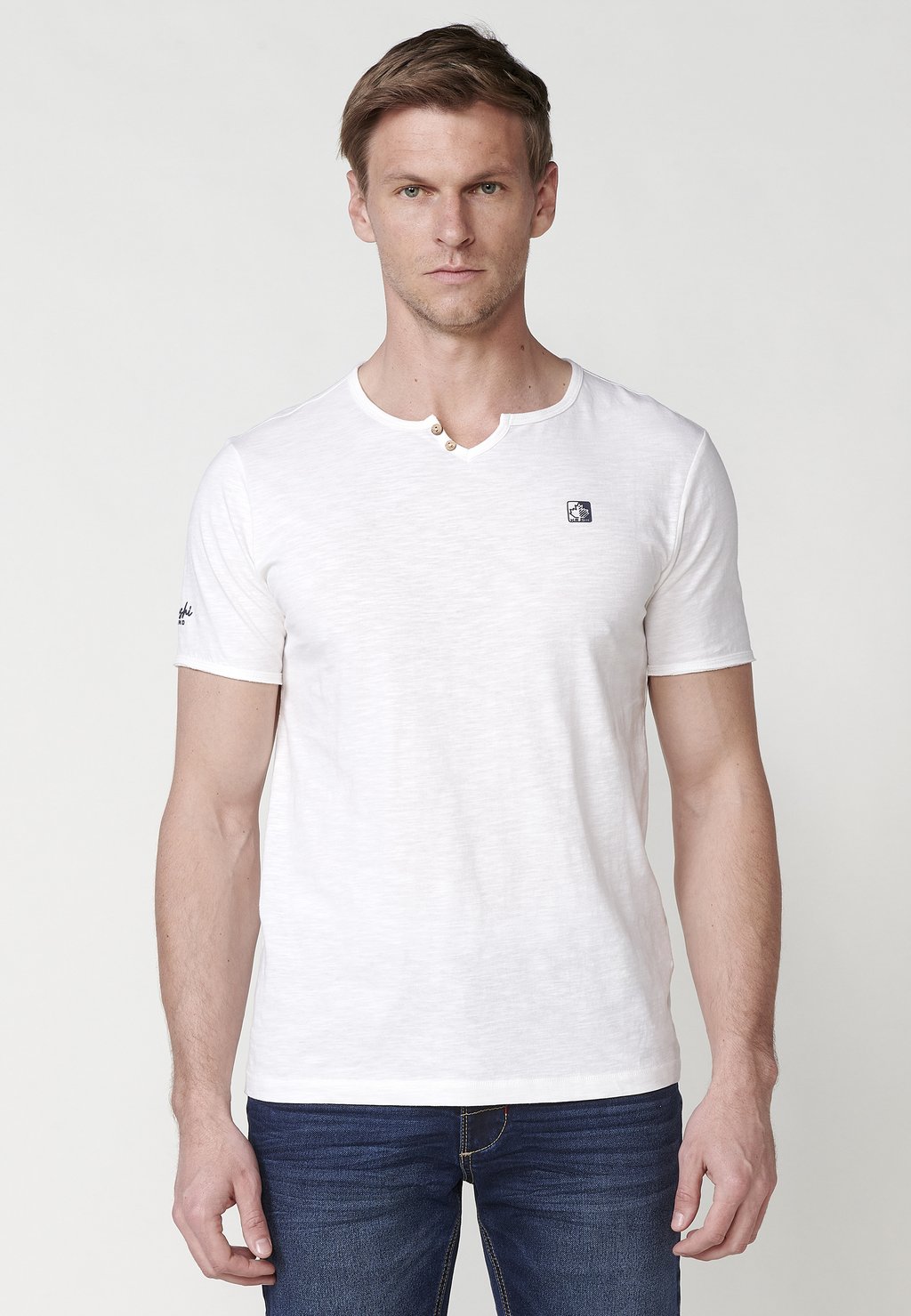 Базовая футболка SHORT-SLEEVED Koroshi, кремовый
Базовая футболка SHORT-SLEEVED Koroshi, кремовый