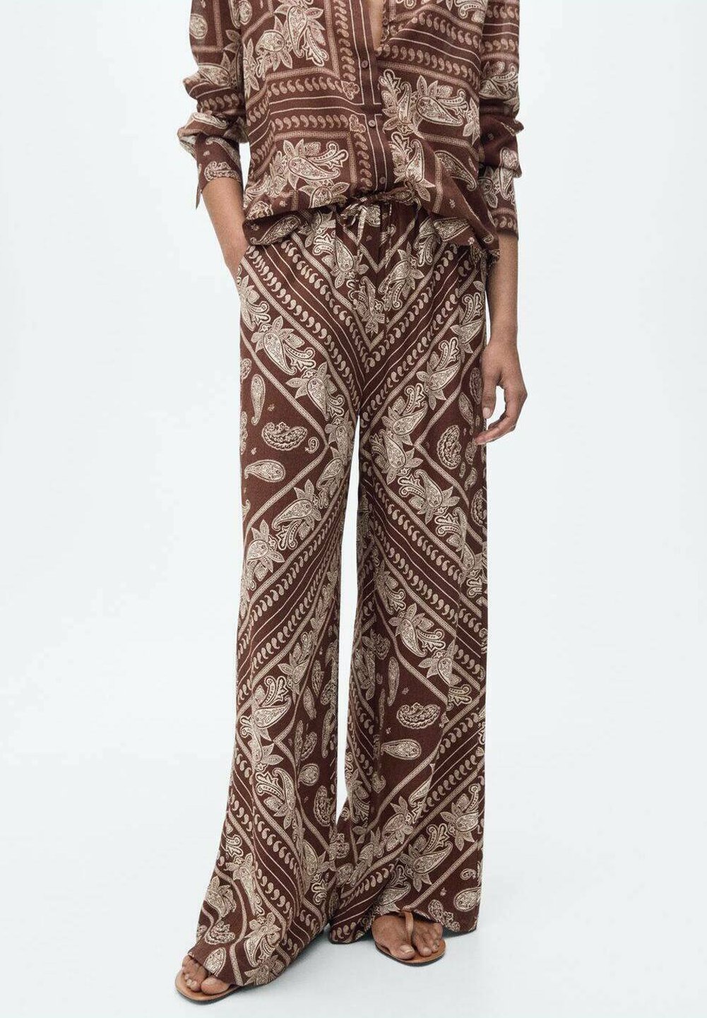 Брюки JULIA Mango, коричневый
Брюки JULIA Mango, коричневый