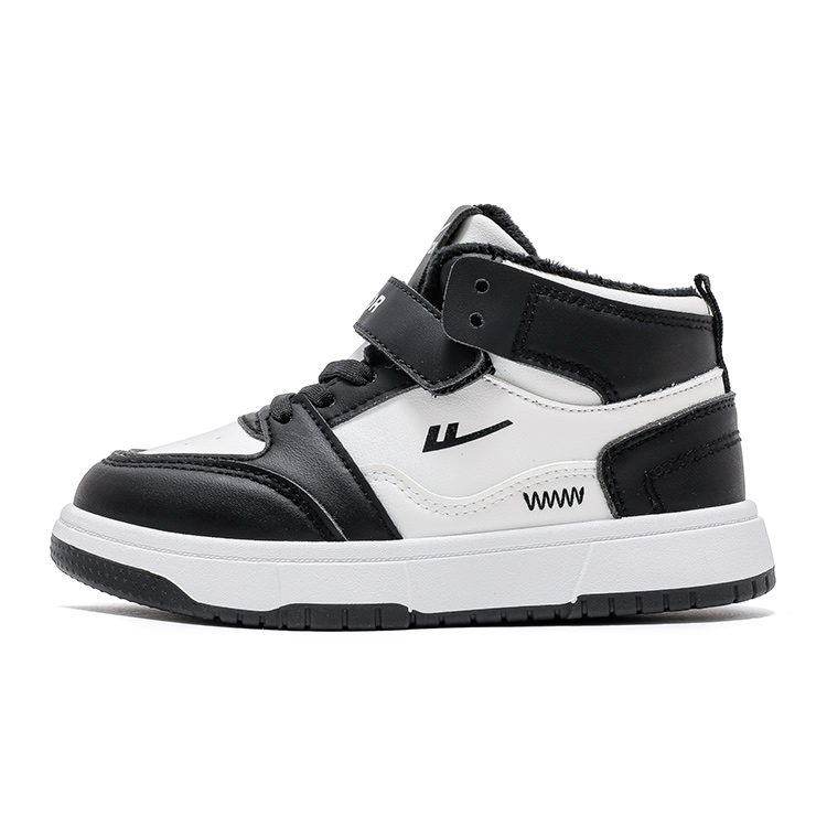 Warrior Warm Детские скейтбординговые ботинки, черно-белые (с флисовой подкладкой)
Warrior Warm Детские скейтбординговые ботинки, черно-белые (с флисовой подкладкой)