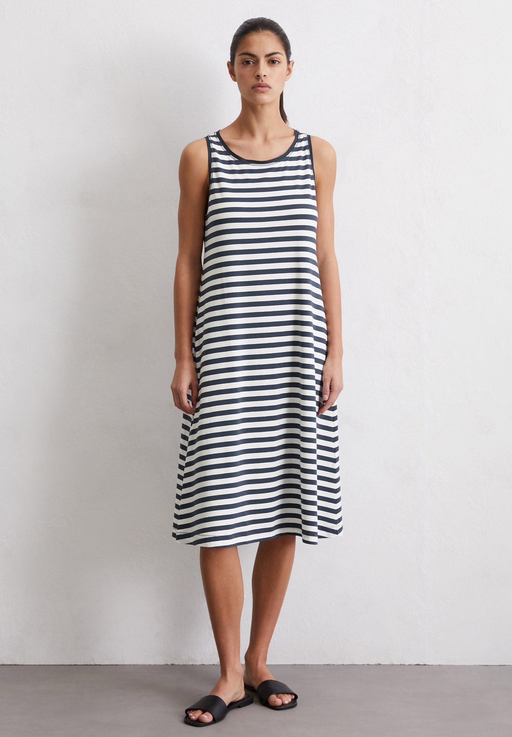 Платье из джерси MIT RINGEL-DESSIN Marc O'Polo, темно-синий 
Платье из джерси MIT RINGEL-DESSIN Marc O'Polo, темно-синий