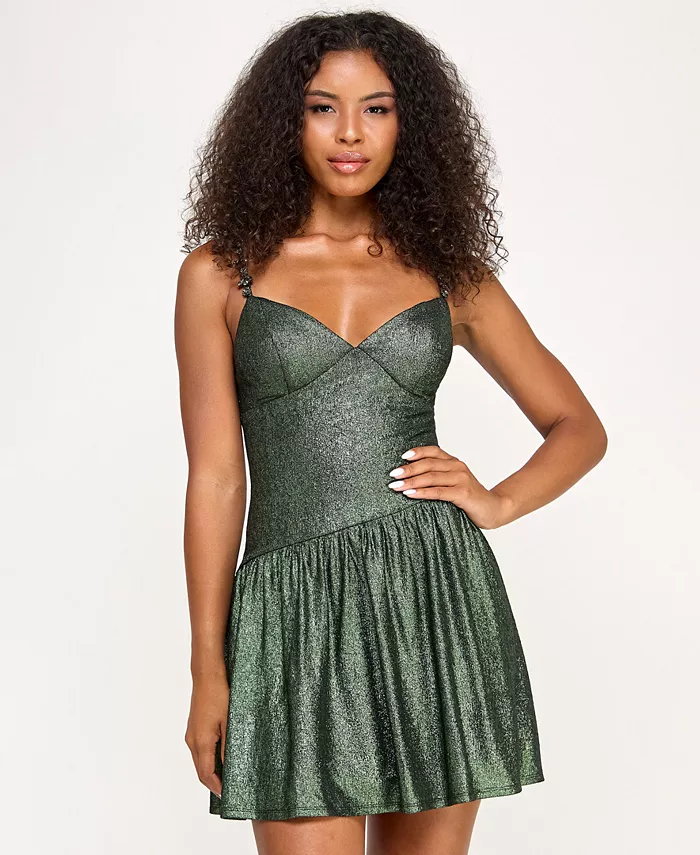 Платье-футболка с бретельками, украшенными стразами, с расклешенным лифом SENI & CADE
Платье-футболка с бретельками, украшенными стразами, с расклешенным лифом SENI & CADE