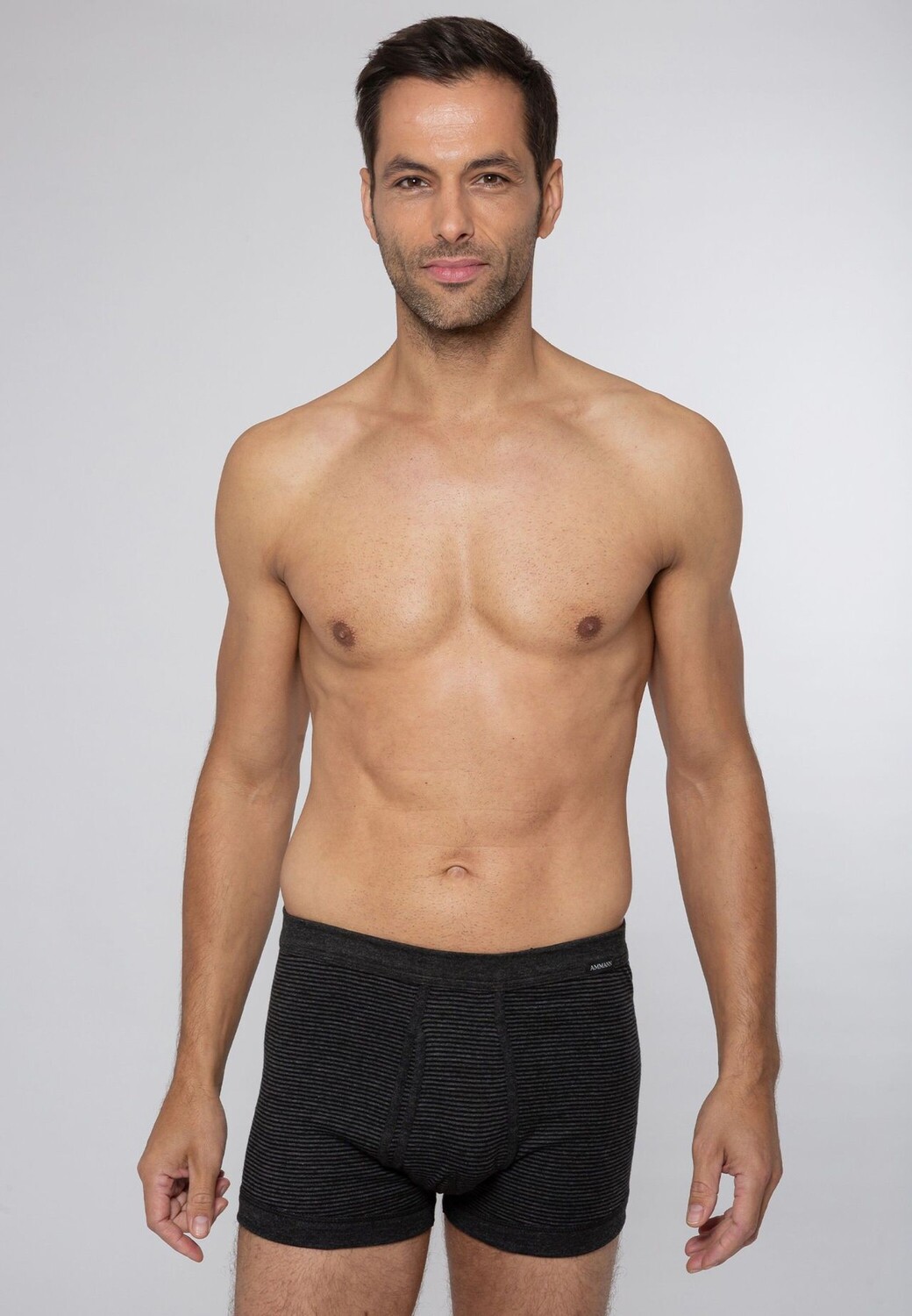 Набор из 2 брюк/шорт в стиле ретро с тонкой ребристостью AMMANN, антрацит
Набор из 2 брюк/шорт в стиле ретро с тонкой ребристостью AMMANN, антрацит