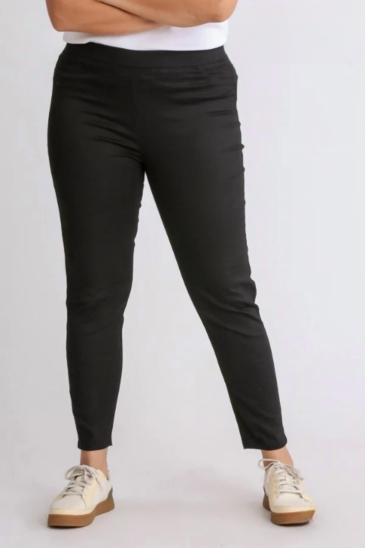 Джинсы Don’T Think Twice Leggings - Plus In Black Umgee
Джинсы Don’T Think Twice Leggings - Plus In Black Umgee
