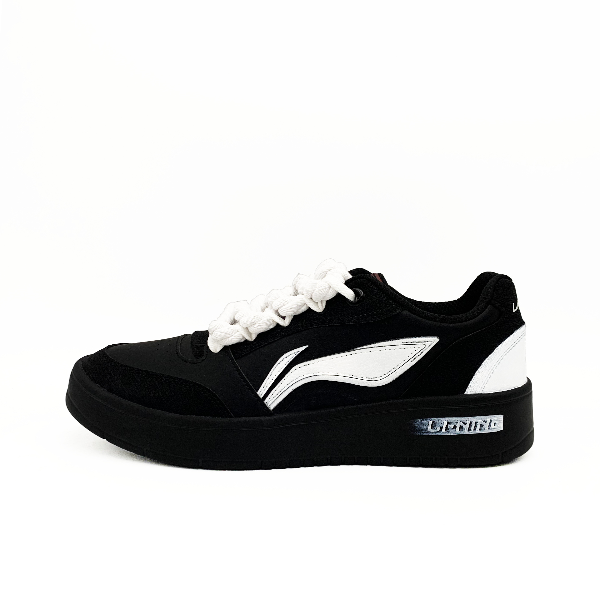 LINING Кроссовки для скейтбординга Yuanbao V3 с противоскользящим покрытием и износостойкими балансирующими низкими верхами, мужские, черно-белые
LINING Кроссовки для скейтбординга Yuanbao V3 с противоскользящим покрытием и износостойкими балансирующими низкими верхами, мужские, черно-белые