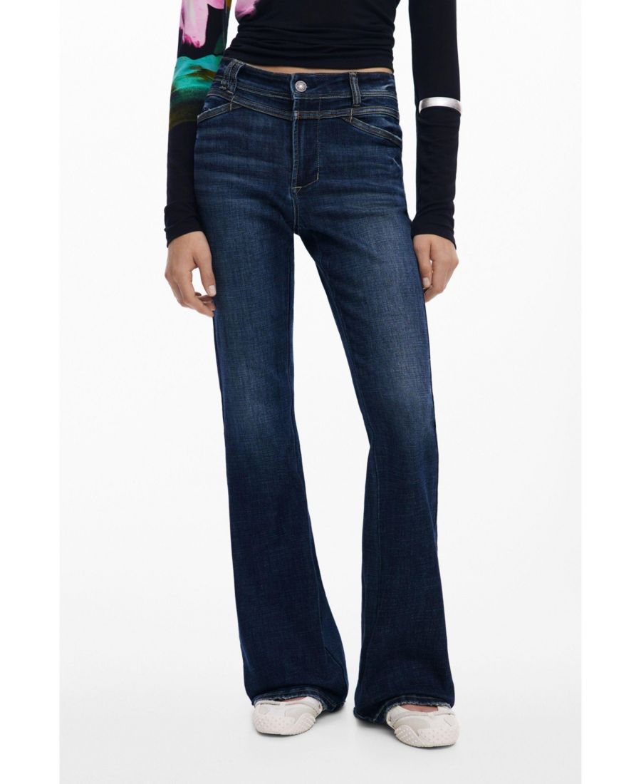 Женские джинсы-клеш с эффектом потертости Desigual, Dark blue
Женские джинсы-клеш с эффектом потертости Desigual, Dark blue