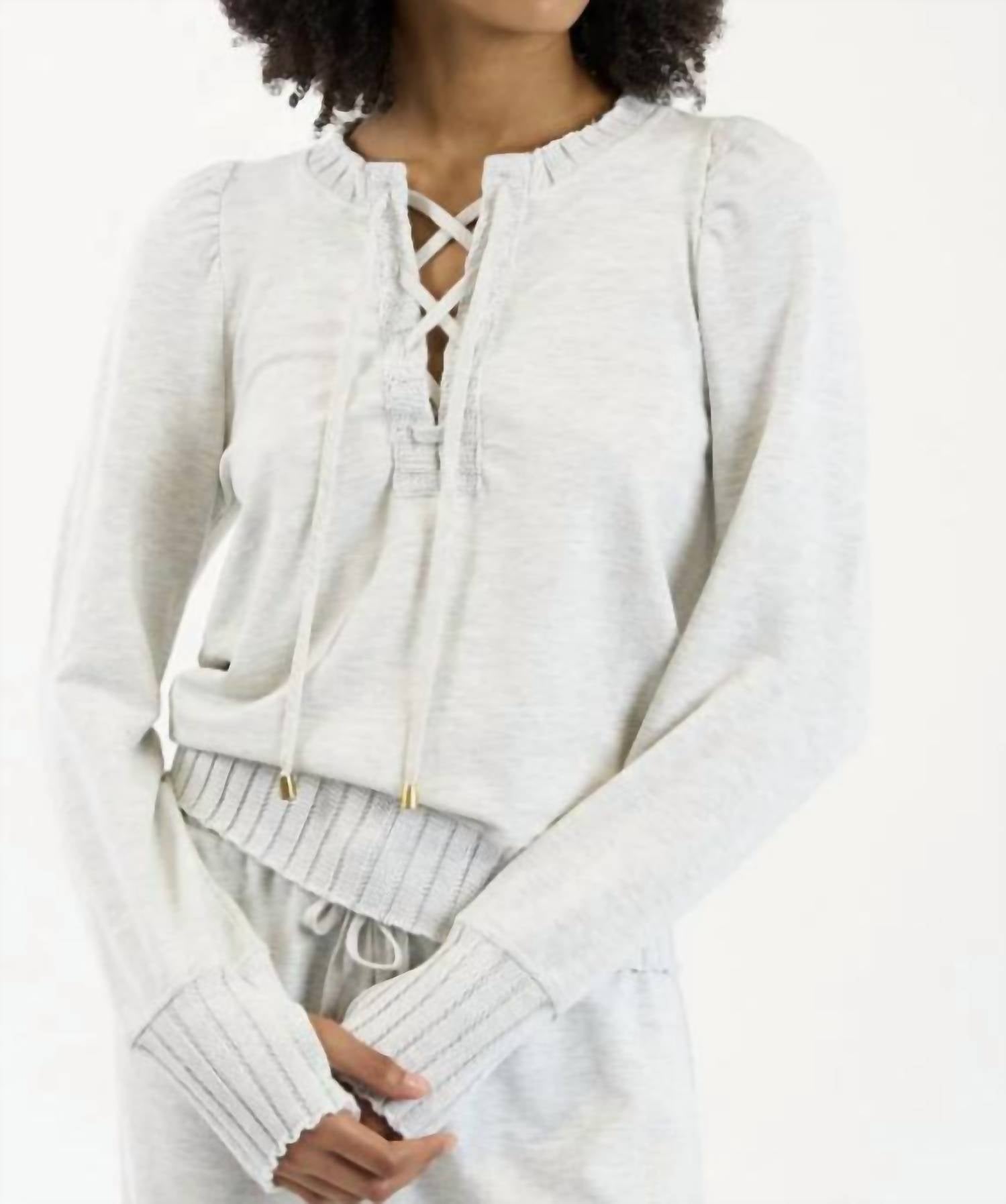 Атласный пуловер в цвете «меланжевый серый» sundays
Атласный пуловер в цвете «меланжевый серый» sundays