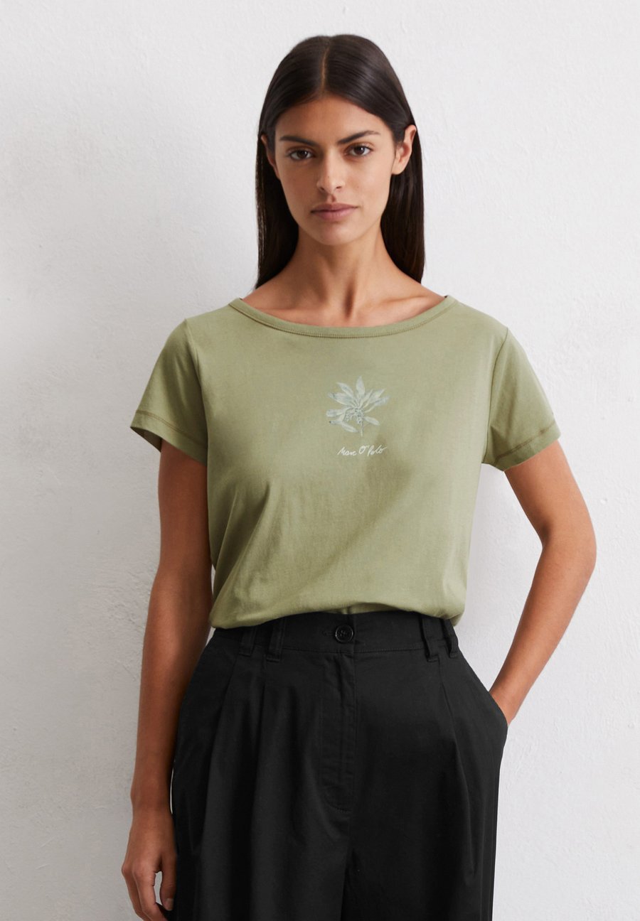 Футболка Marc O'Polo REGULAR AUS LEICHTEM SINGLE, Smooth Sage/Green, Зеленый, Футболка Marc O'Polo REGULAR AUS LEICHTEM SINGLE, Smooth Sage/Green
Футболка Marc O'Polo REGULAR AUS LEICHTEM SINGLE, Smooth Sage/Green, Зеленый, Футболка Marc O'Polo REGULAR AUS LEICHTEM SINGLE, Smooth Sage/Green