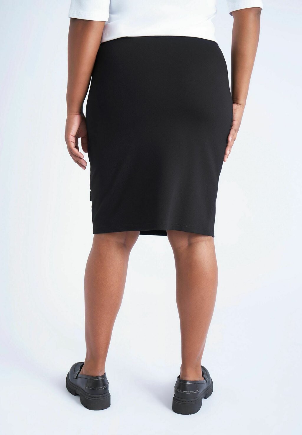 Юбка-карандаш PNAnni Pont Neuf, черный
Юбка-карандаш PNAnni Pont Neuf, черный