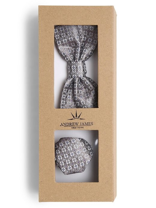 Шелковый галстук-бабочка и нагрудный платок Andrew James New York, коричневый
Шелковый галстук-бабочка и нагрудный платок Andrew James New York, коричневый