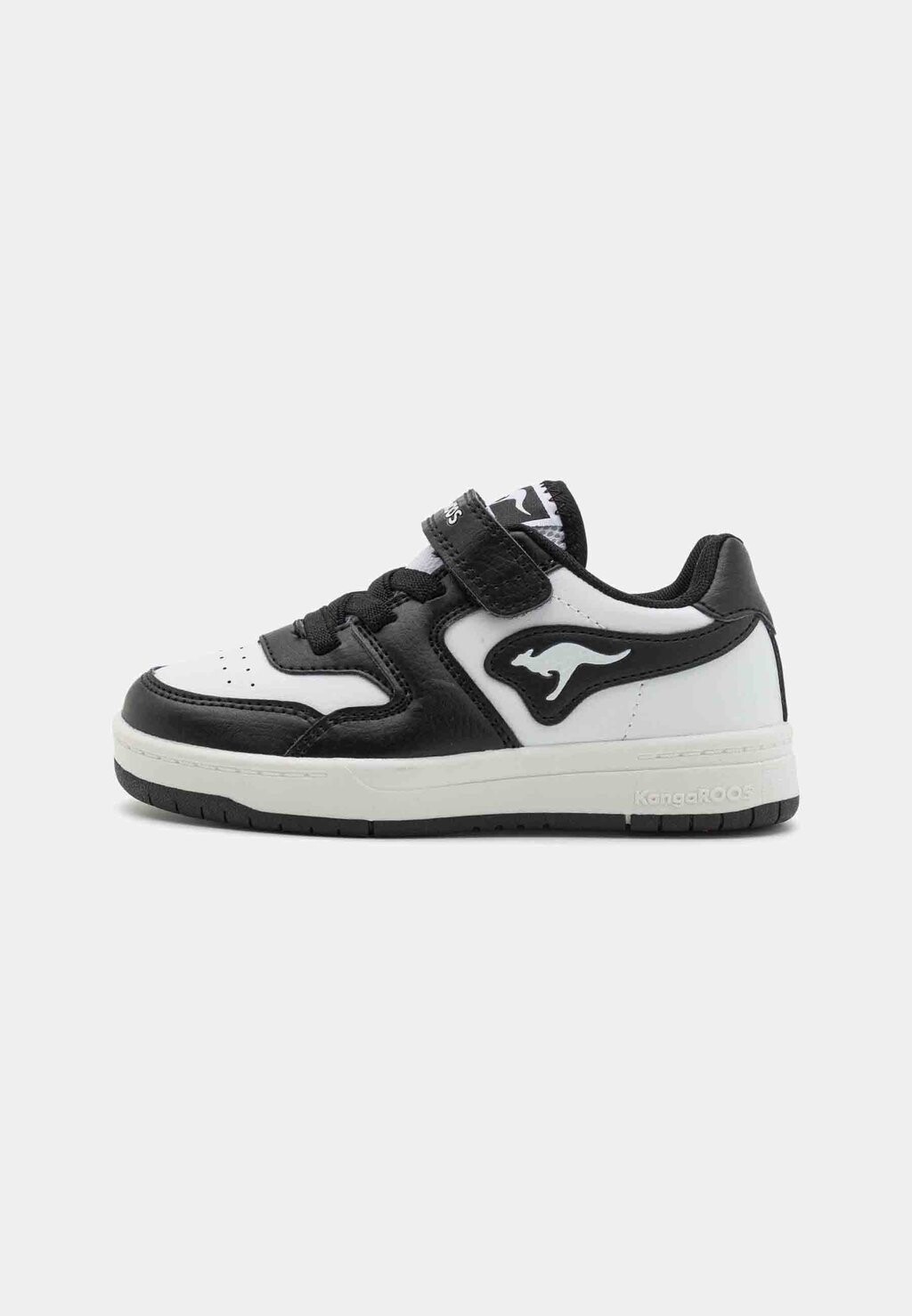 Низкие кроссовки K-Cp Fair Unisex KangaROOS, цвет jet black/white
Низкие кроссовки K-Cp Fair Unisex KangaROOS, цвет jet black/white