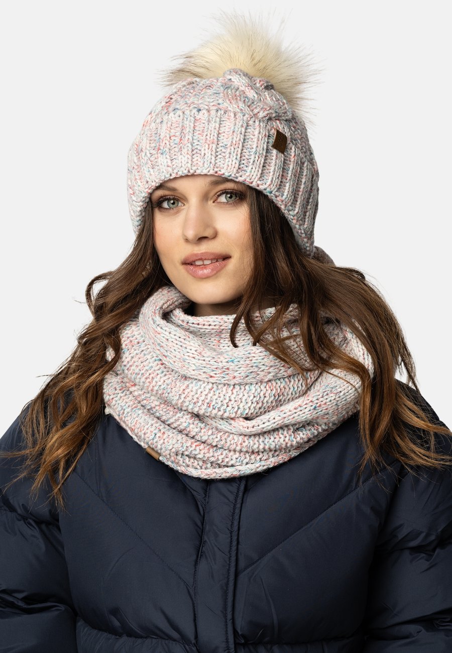 Шарф Vivisence Snood, White Melange/Off-White
Шарф Vivisence Snood, White Melange/Off-White