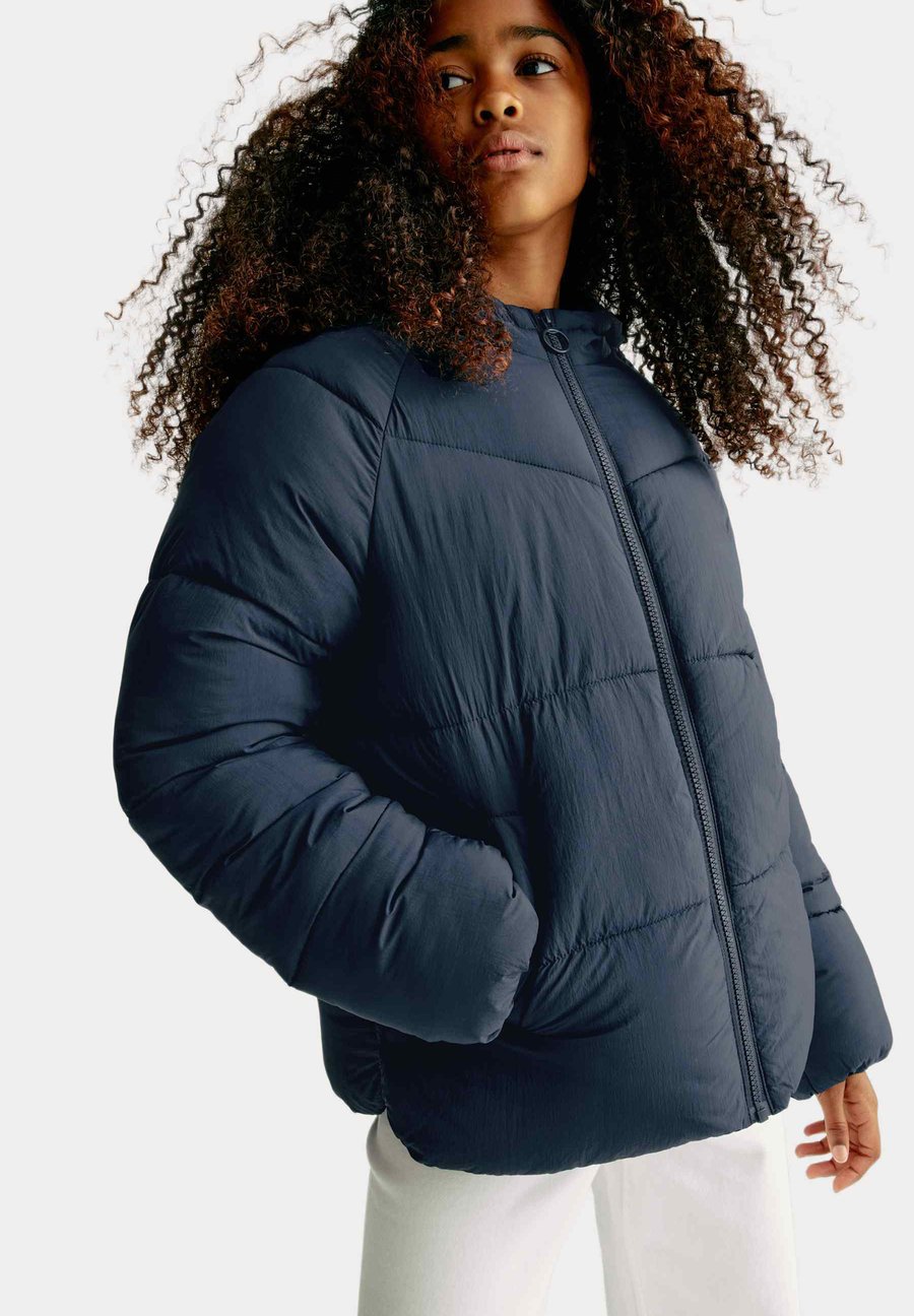 Зимняя куртка Marks & Spencer MIDWEIGHT PADDED, Navy/Dark Blue
Зимняя куртка Marks & Spencer MIDWEIGHT PADDED, Navy/Dark Blue