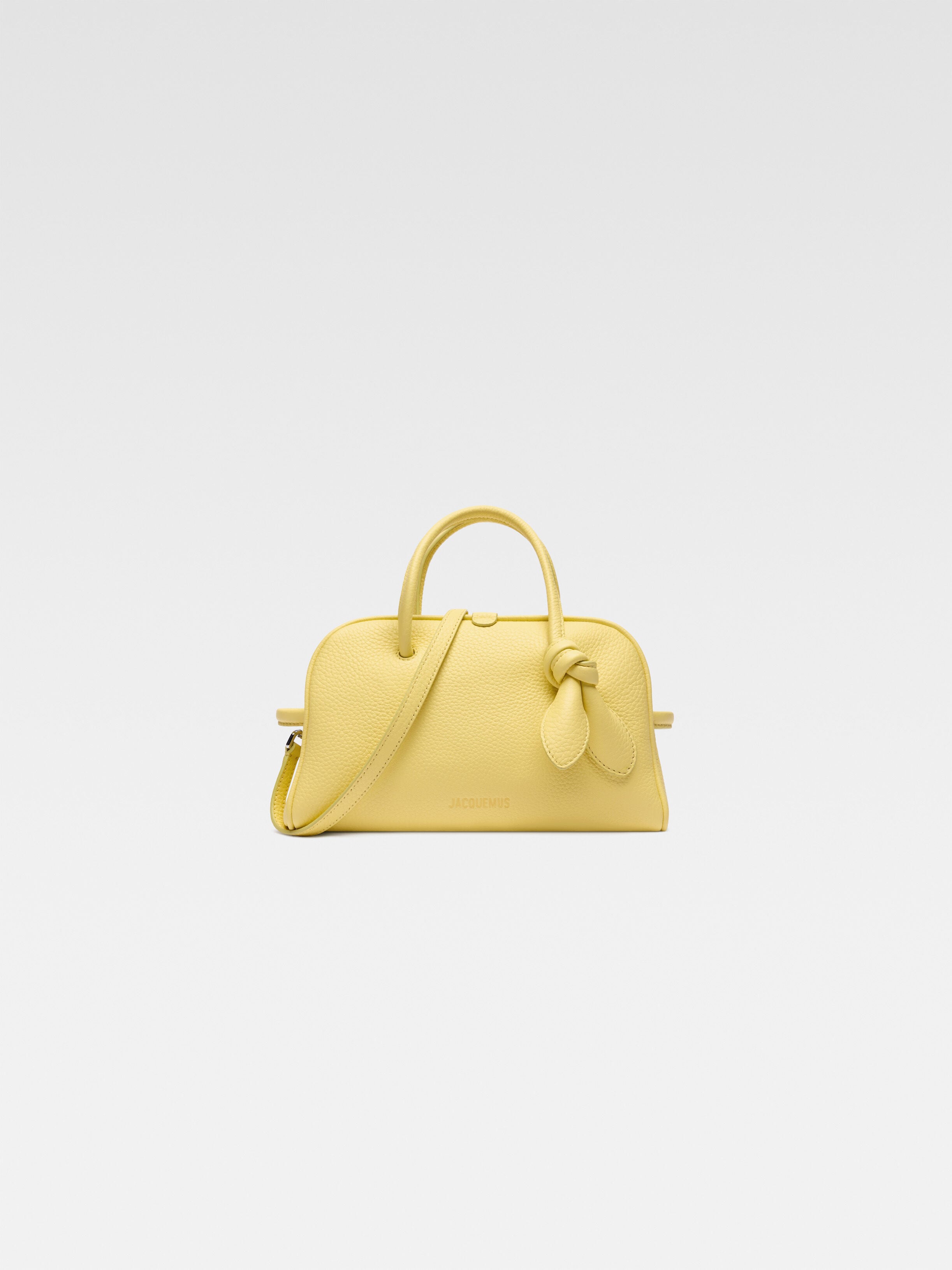 Маленькая мягкая сумка для боулинга JACQUEMUS The small Turismo, светло-желтый
Маленькая мягкая сумка для боулинга JACQUEMUS The small Turismo, светло-желтый