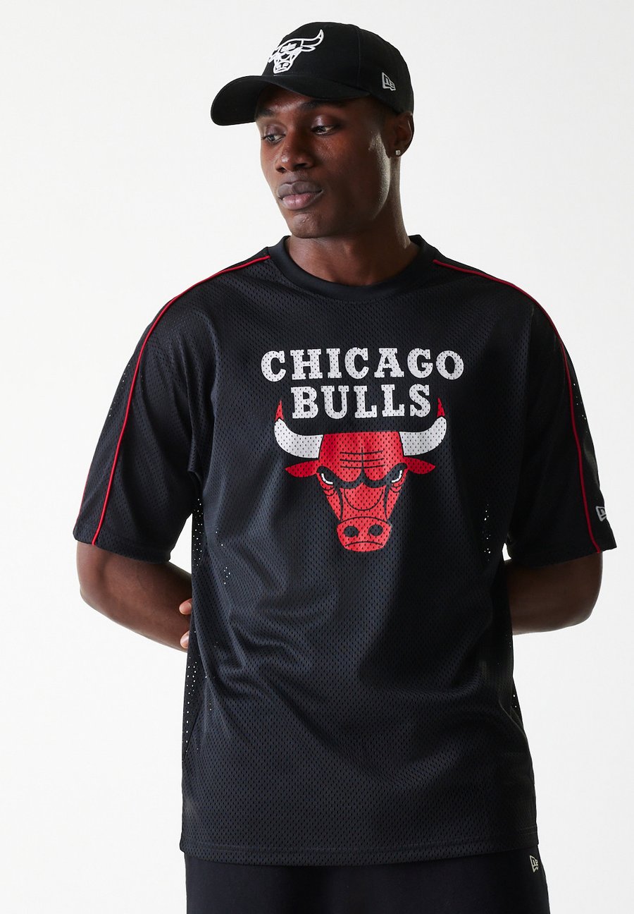Футболка New Era CHICAGO BULLS TEE, Black
Футболка New Era CHICAGO BULLS TEE, Black