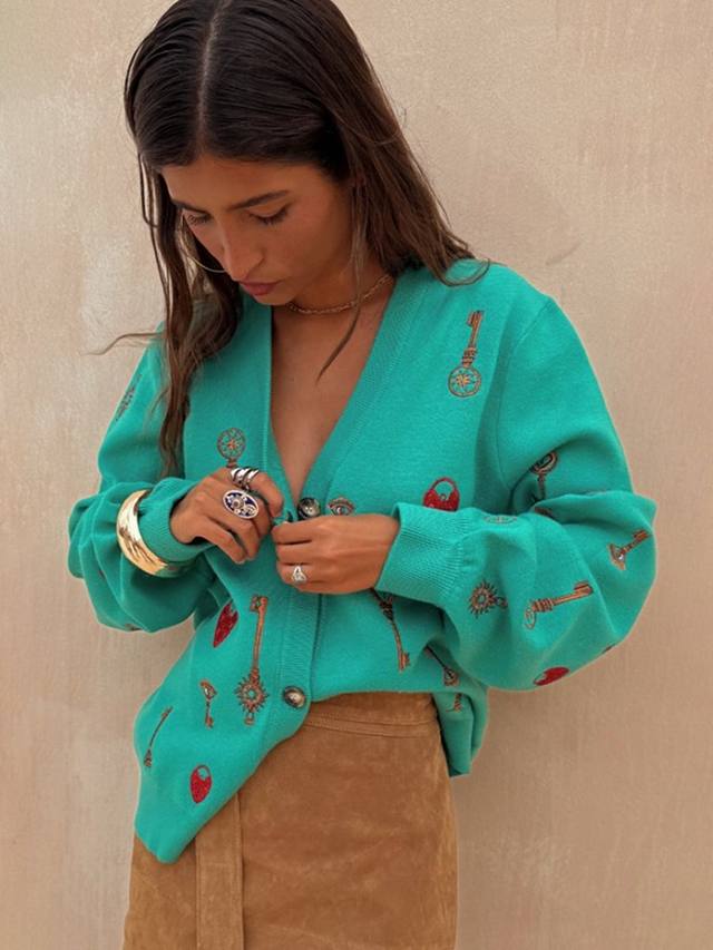 Вязаный кардиган с замком и ключом Never Fully Dressed, Turquoise
Вязаный кардиган с замком и ключом Never Fully Dressed, Turquoise