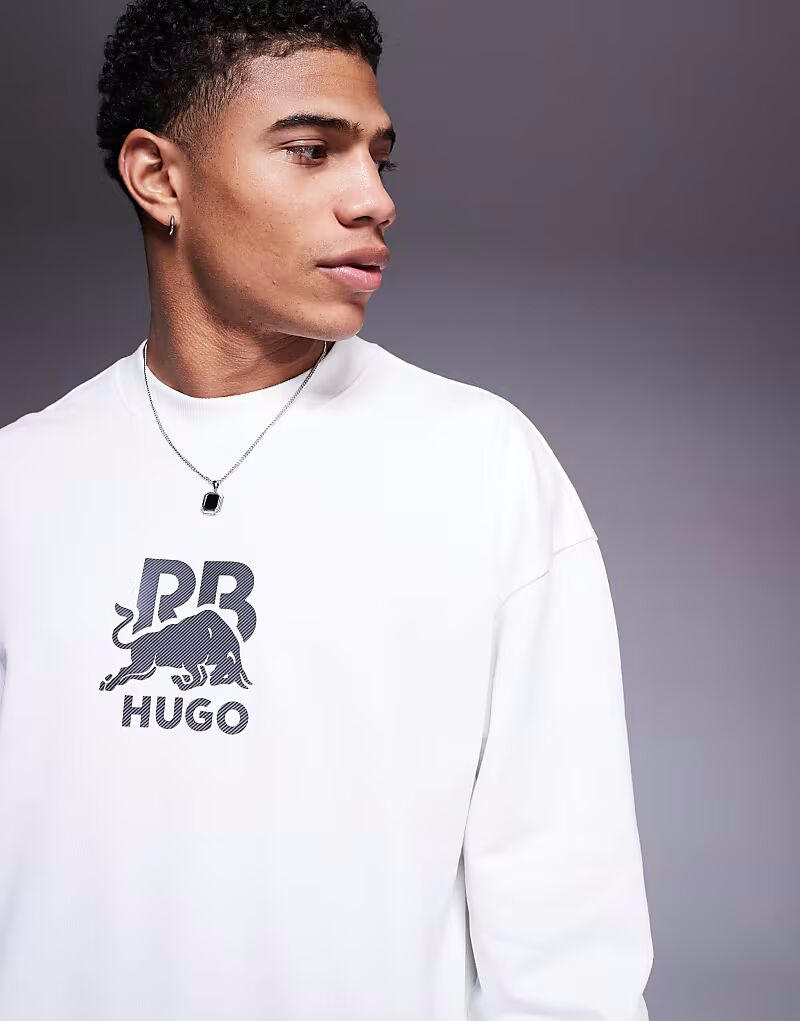 Толстовка большого размера с центральным логотипом Dahrain из коллекции Bull Racing капсульного бренда HUGO RED белого цвета
Толстовка большого размера с центральным логотипом Dahrain из коллекции Bull Racing капсульного бренда HUGO RED белого цвета