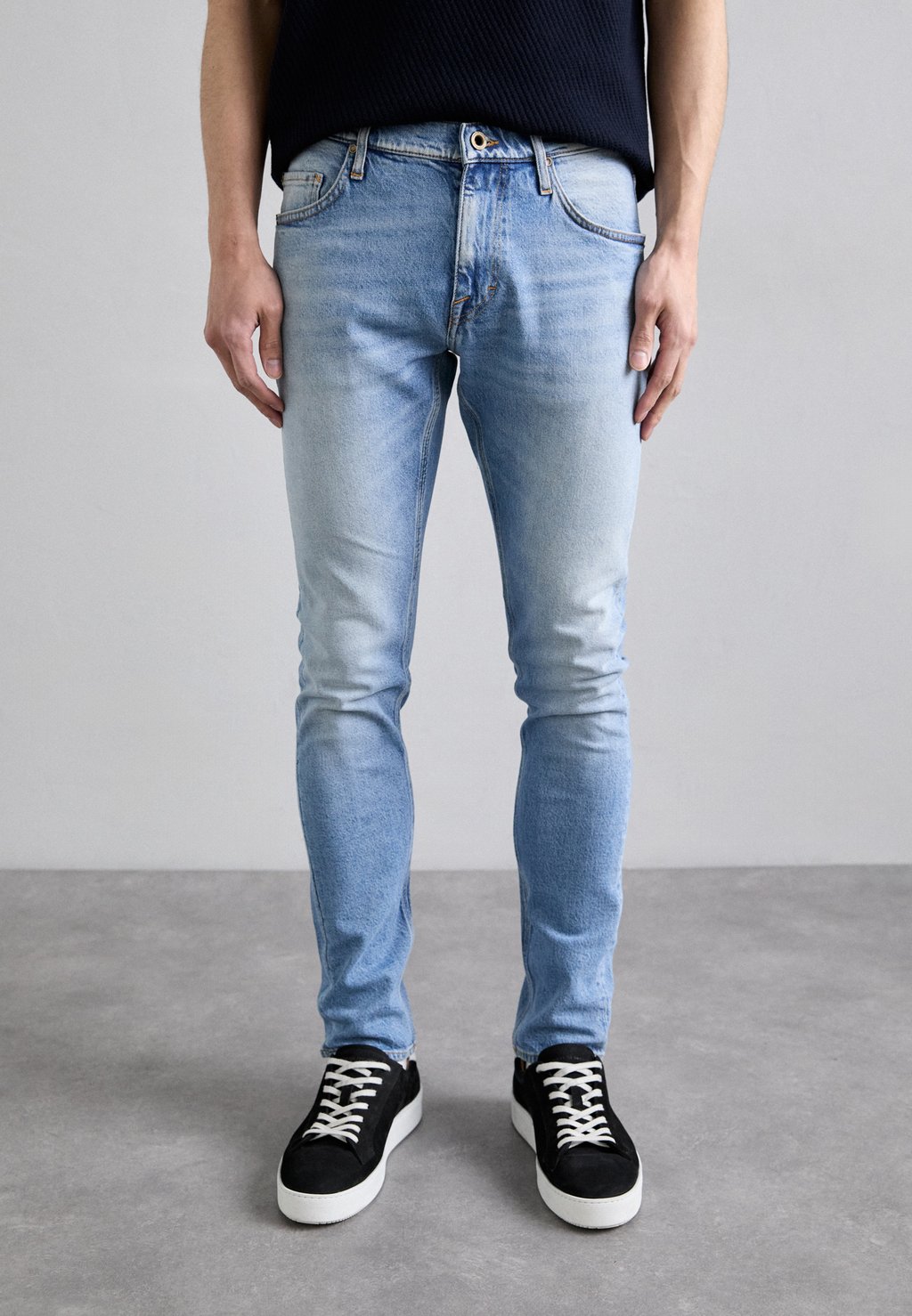 Джинсы скинни PISTOLERO Tiger of Sweden, светло-голубой
Джинсы скинни PISTOLERO Tiger of Sweden, светло-голубой