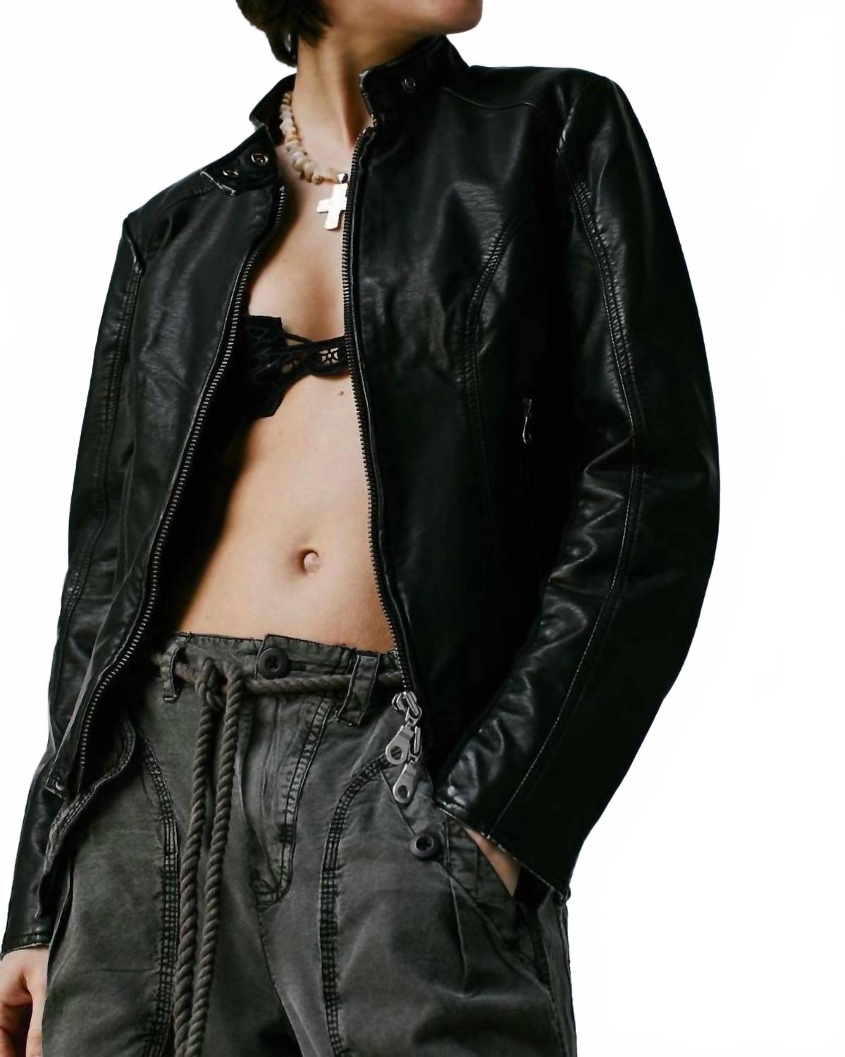 Веганская мотоциклетная куртка черная Free People
Веганская мотоциклетная куртка черная Free People