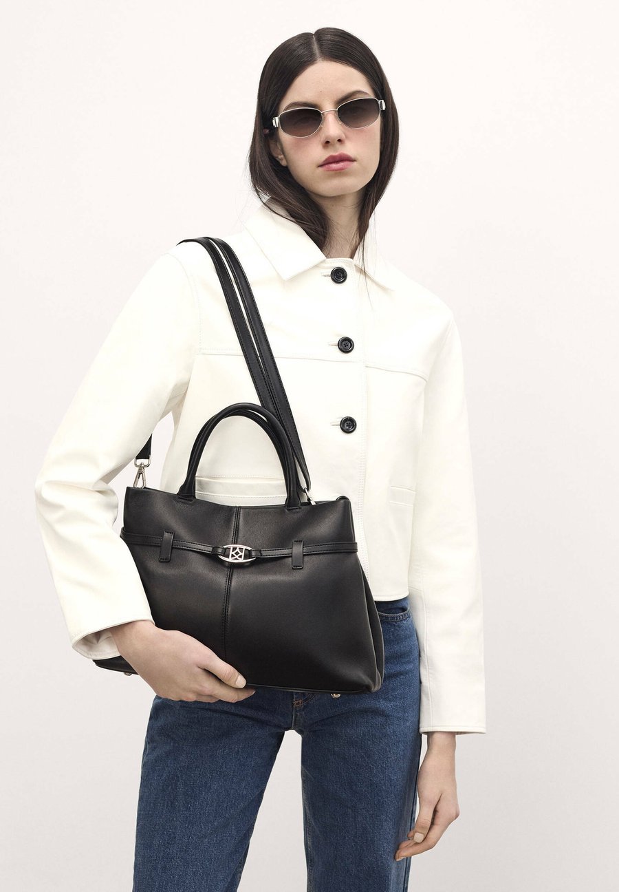 Сумка Kazar CATE, Black
Сумка Kazar CATE, Black