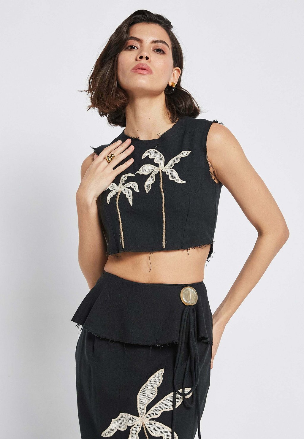 Топ Blouse Be Sunset, черный
Топ Blouse Be Sunset, черный