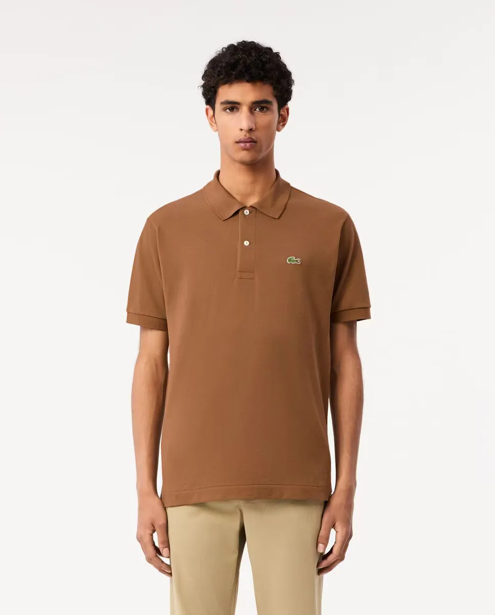 Мужская оригинальная рубашка-поло из пике классического кроя с короткими рукавами Lacoste, коричневый
Мужская оригинальная рубашка-поло из пике классического кроя с короткими рукавами Lacoste, коричневый