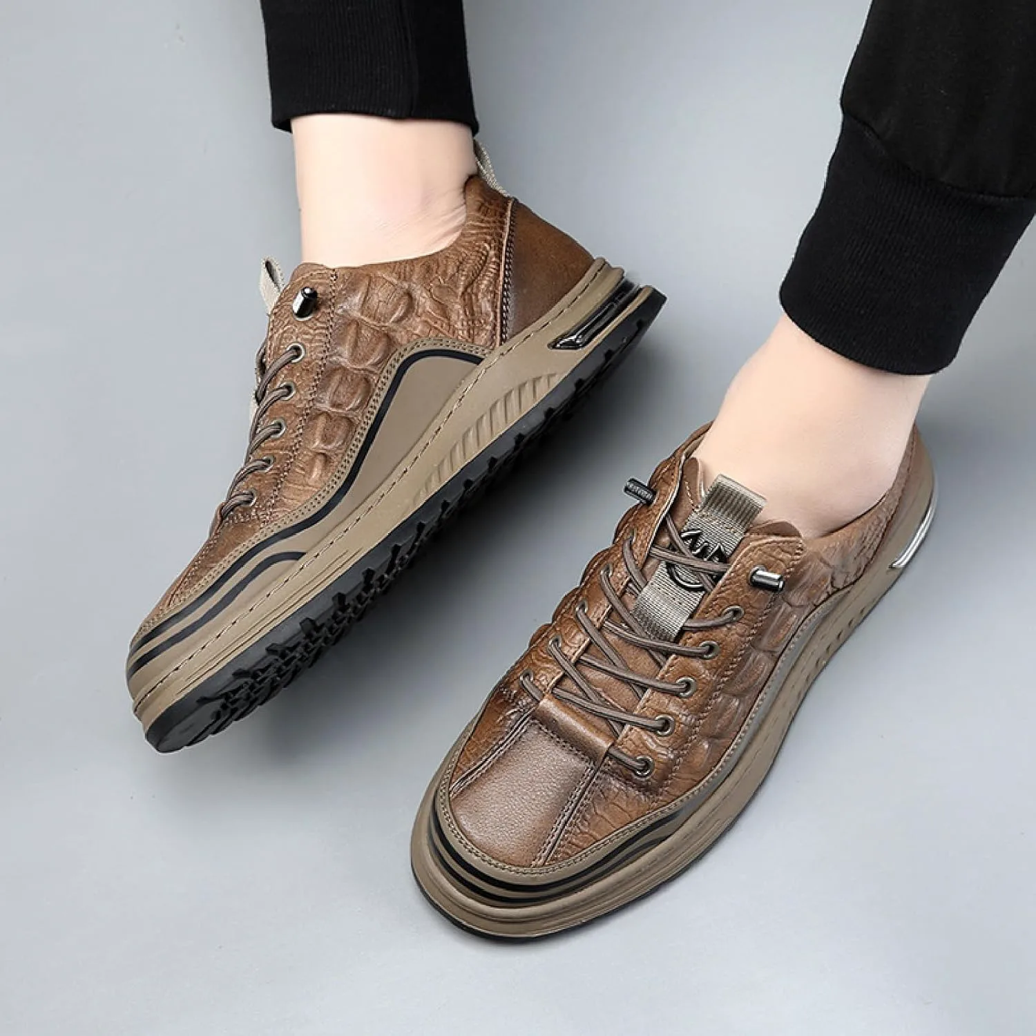 Мужские кроссовки LVOMU на шнуровке, с платформой, крокодиловым узором, водонепроницаемые, цвет хаки
Мужские кроссовки LVOMU на шнуровке, с платформой, крокодиловым узором, водонепроницаемые, цвет хаки