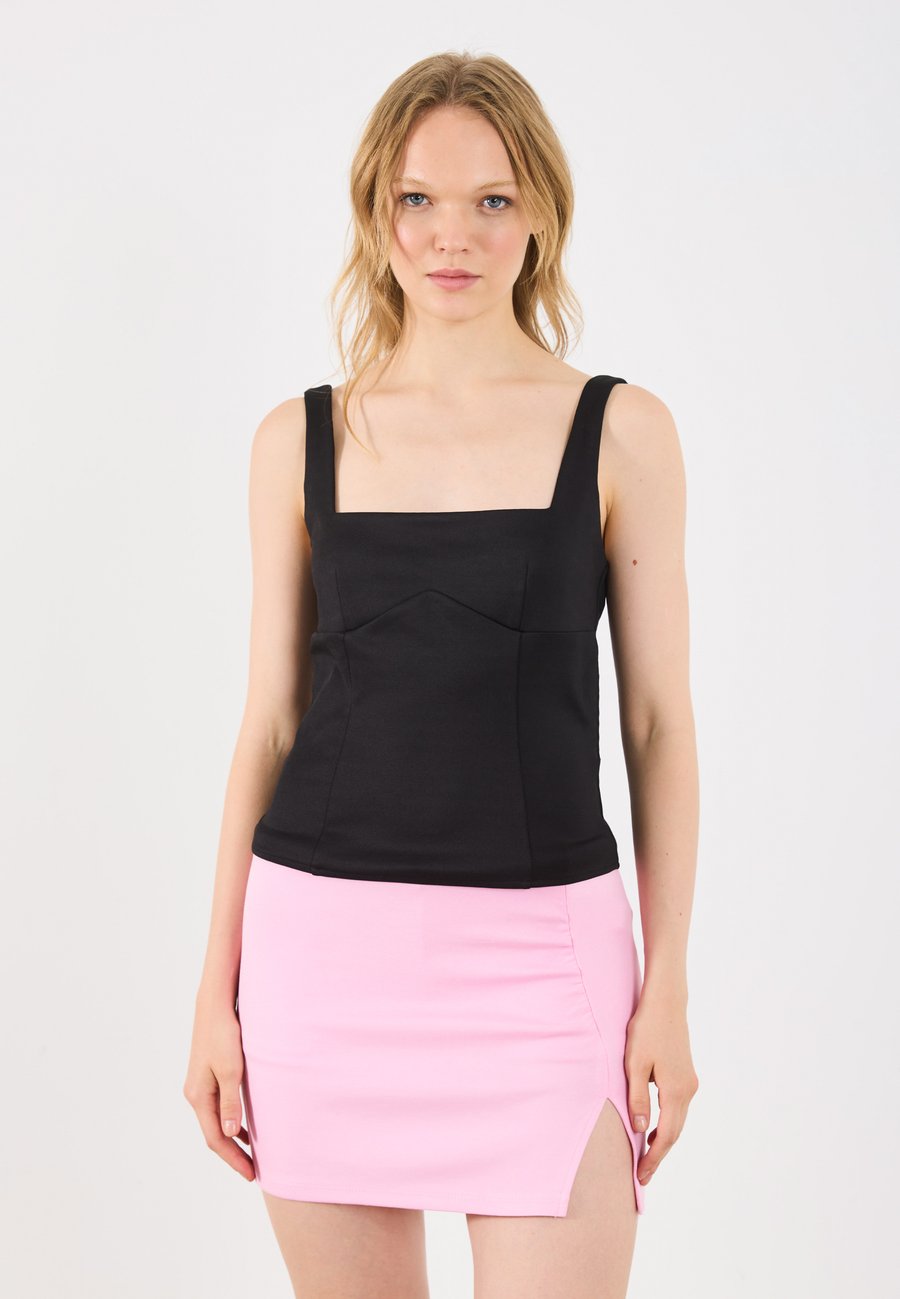 Топ Even&Odd Top, Black
Топ Even&Odd Top, Black