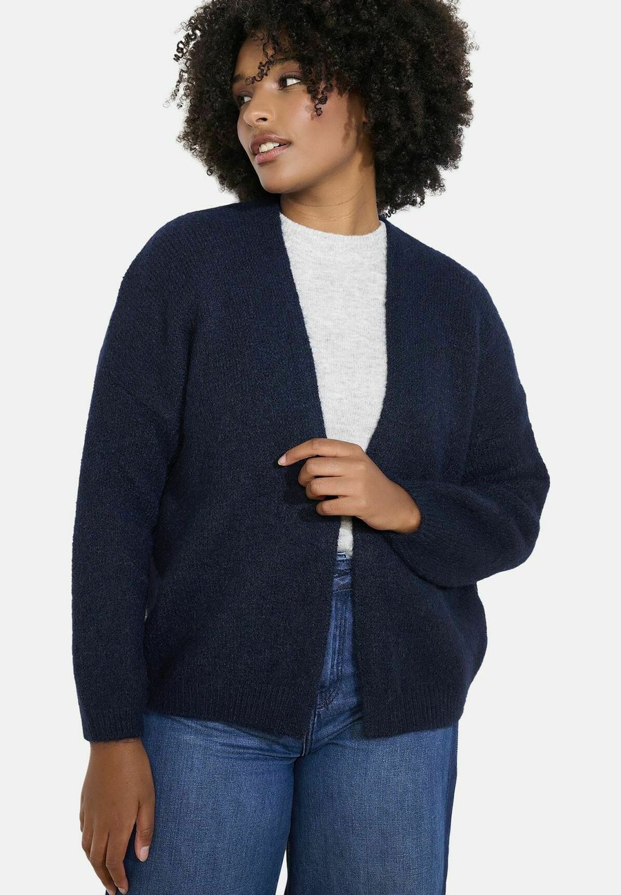 Кардиган LolaLiza OPEN, Navy Basic/Dark Blue
Кардиган LolaLiza OPEN, Navy Basic/Dark Blue