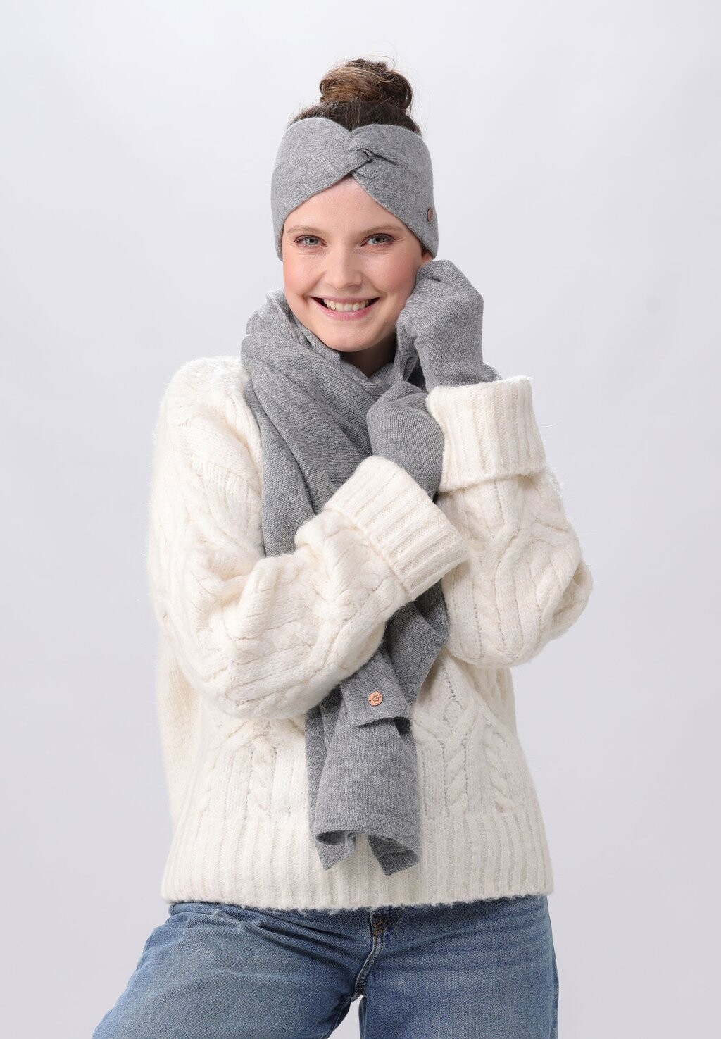 Наушники SIGNATURE FRAAS, серый
Наушники SIGNATURE FRAAS, серый